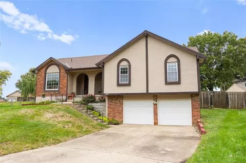 2840 S 54th Ter, Kansas City, KS 66106