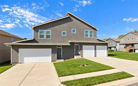 7622 N Mercier Ct, Kansas City, MO 64118