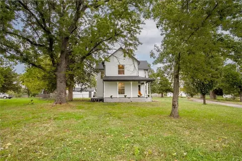 24050 W 55th St, Shawnee, KS 66226