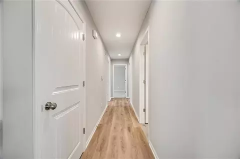Entry Way - 512 Foxglove Ln, Raymore, MO 64083 photo 2 of 4