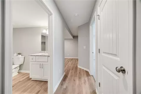 Entry Way - 512 Foxglove Ln, Raymore, MO 64083 photo 4 of 4