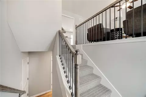 Entry Way - 512 Foxglove Ln, Raymore, MO 64083 photo 1 of 4
