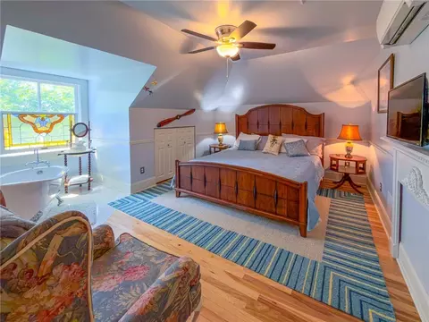 Bedroom - 504 W 5th St, Washington, MO 63090 photo 7 of 10