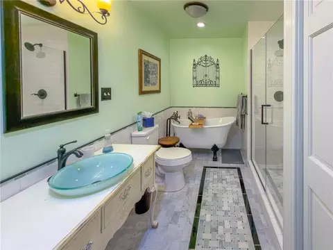 Bath - 504 W 5th St, Washington, MO 63090 photo 8 of 8