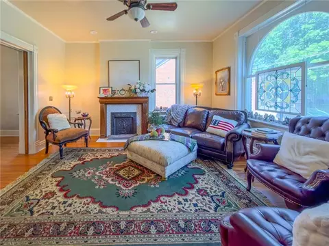 Living - 504 W 5th St, Washington, MO 63090 photo 2 of 5