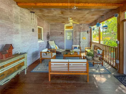 Exterior - 504 W 5th St, Washington, MO 63090 photo 5 of 12
