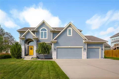 12810 Woodland Ave, Kansas City, MO 64145
