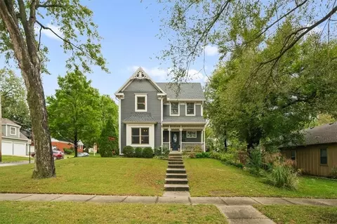409 E Shawnee St, Paola, KS 66071
