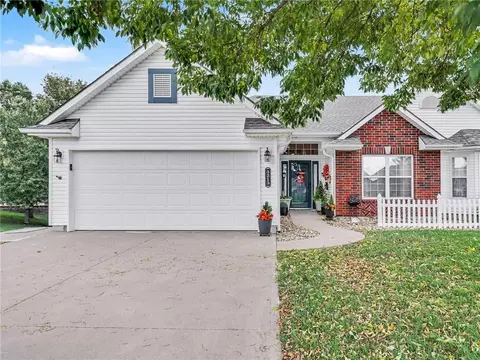 3213 Devonshire Dr, Platte City, MO 64079
