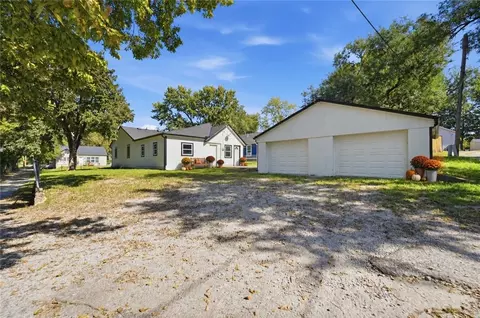 817 Pawnee St, Leavenworth, KS 66048