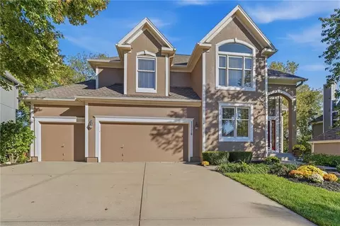 11216 W 140th Pl, Overland Park, KS 66221