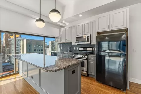 1101 Walnut St #907, Kansas City, MO 64106
