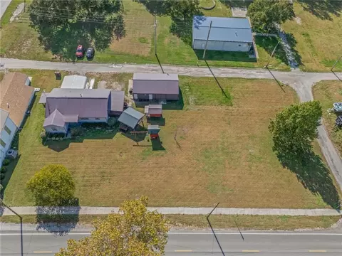 View/Area - 203 Frank St, Edgerton, MO 64444 photo 2 of 2