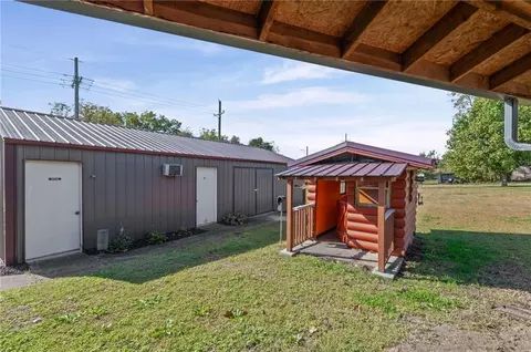 Exterior - 203 Frank St, Edgerton, MO 64444 photo 11 of 11