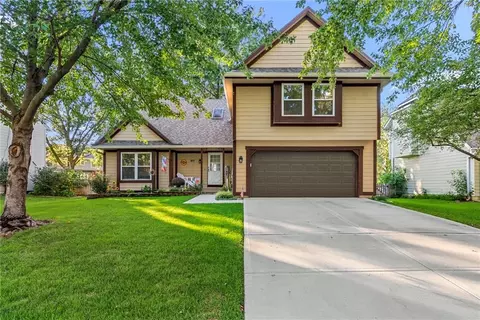 811 N Mesa St, Olathe, KS 66061