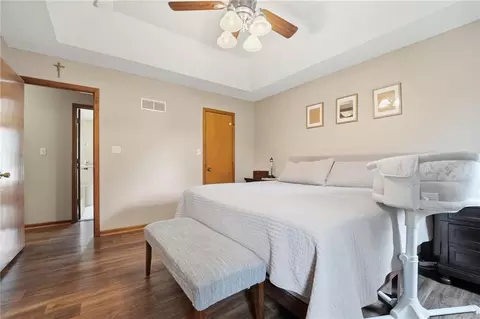 Bedroom - 702 Raven St, Raymore, MO 64083 photo 6 of 7