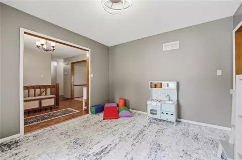 Entry Way - 702 Raven St, Raymore, MO 64083 photo 2 of 4