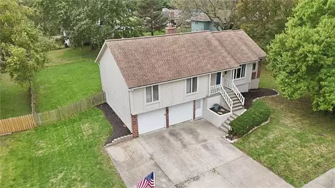 View/Area - 702 Raven St, Raymore, MO 64083 photo 1 of 3