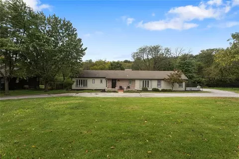 9730 State Line Rd, Leawood, KS 66206