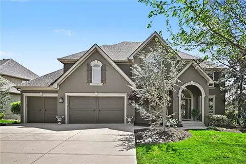 10139 N Montgall Ave, Kansas City, MO 64155