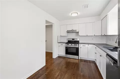 Kitchen - 307 E Main St # B, Smithville, MO 64089 photo 2 of 3