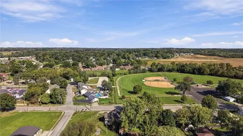 View/Area - 307 E Main St # B, Smithville, MO 64089 photo 2 of 4