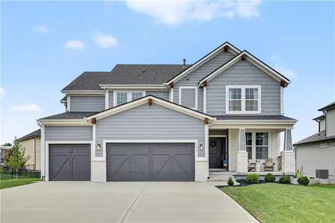 5837 Belmont Dr, Shawnee, KS 66226