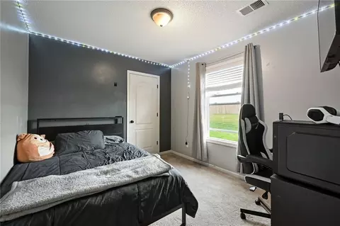 Bedroom - 1900 Sequoia Dr, Raymore, MO 64083 photo 5 of 6