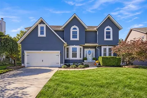 8517 W 145th Ter, Overland Park, KS 66223