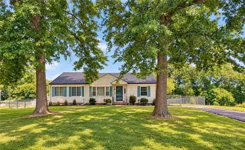 631 S 81st St, Kansas City, KS 66111