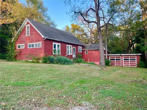 527 Sheidley St, Bonner Springs, KS 66012