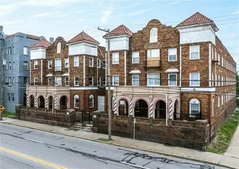 115 W 39th St, Kansas City, MO 64111