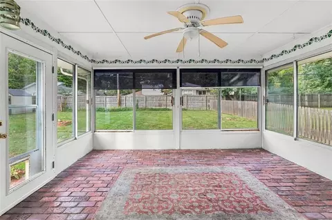 Exterior - 8914 Park St, Lenexa, KS 66215 photo 7 of 13