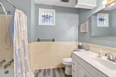 Bath - 8914 Park St, Lenexa, KS 66215 photo 1 of 2