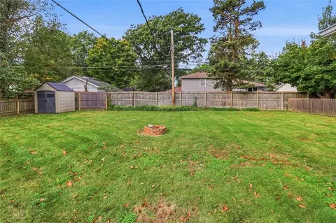 Exterior - 8914 Park St, Lenexa, KS 66215 photo 13 of 13