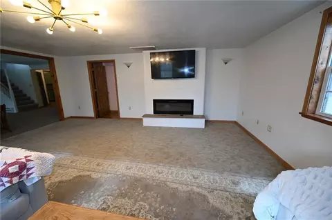 Living - 238 NW 60th Ln, Lamar, MO 64759 photo 4 of 4