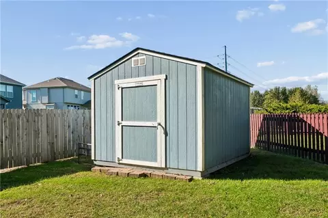 Exterior - 5780 Apache Dr, Shawnee, KS 66226 photo 4 of 5