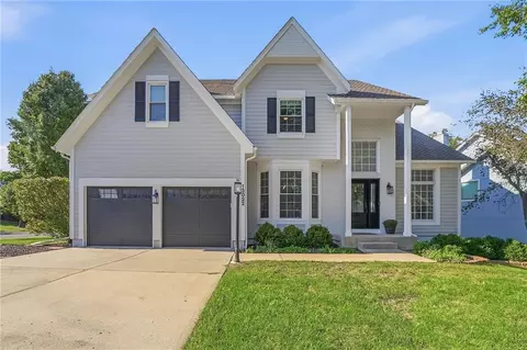 13022 Carter St, Overland Park, KS 66213