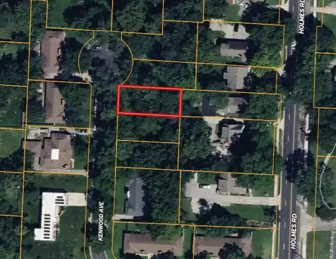 7719 Kenwood Ave, Kansas City, MO 64131