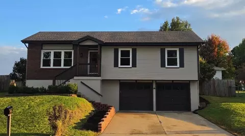 603 SE 21st St, Oak Grove, MO 64075