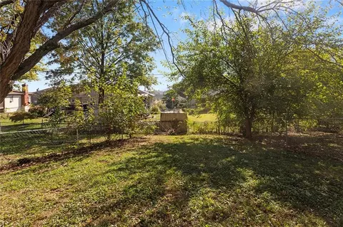 Exterior - 17409 E 17411 E 41st Ter, Independence, MO 64055 photo 7 of 7