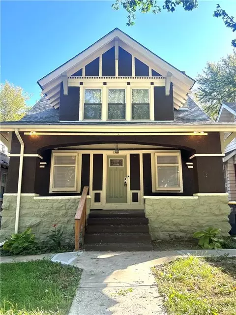 4031 S Benton Ave, Kansas City, MO 64130