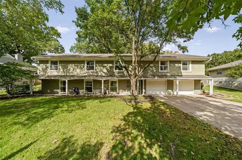 912 W 98th St, Kansas City, MO 64114