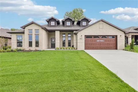 18540 W 195th Ter, Spring Hill, KS 66083