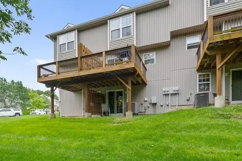 Exterior - 3568 NE Austin Dr, Lees Summit, MO 64064 photo 3 of 7