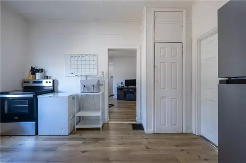 Entry Way - 2702 Patee St, Saint Joseph, MO 64507 photo 1 of 4