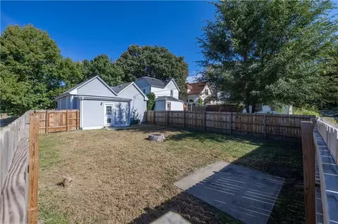 Exterior - 2702 Patee St, Saint Joseph, MO 64507 photo 6 of 8