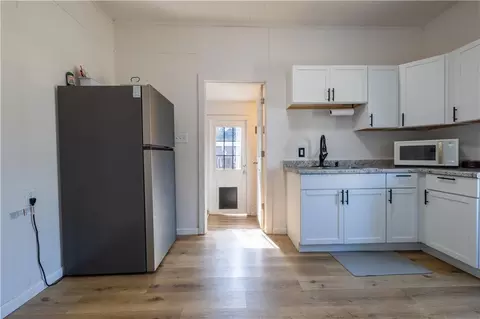 Entry Way - 2702 Patee St, Saint Joseph, MO 64507 photo 3 of 4