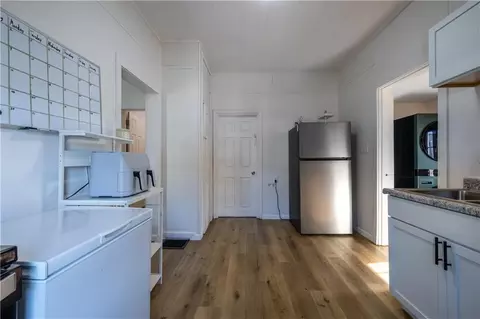 Entry Way - 2702 Patee St, Saint Joseph, MO 64507 photo 2 of 4