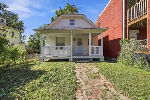 2302 Montgall Ave, Kansas City, MO 64127